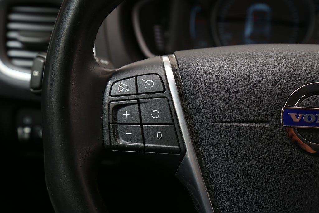 Volvo V40 T2 Momentum 120hk 2014