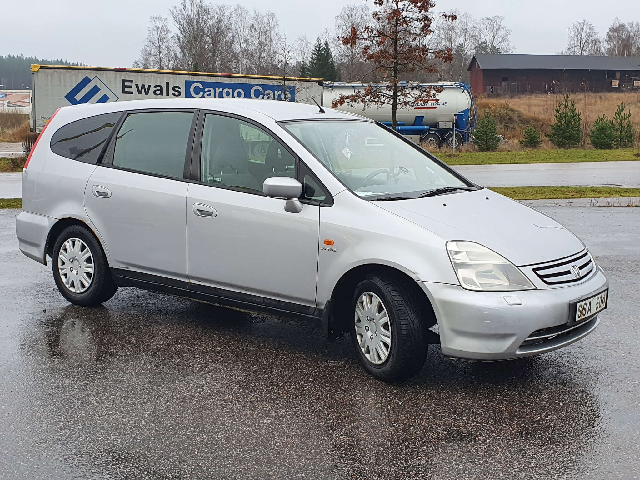 Honda Stream 2.0 7-sits 156hk 2001, bild 2/30