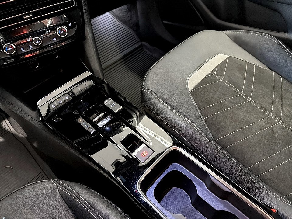 Bild på Opel Mokka Ultimate 1.2 Turbo 130hk Aut - B-KAMERA, CARPLAY