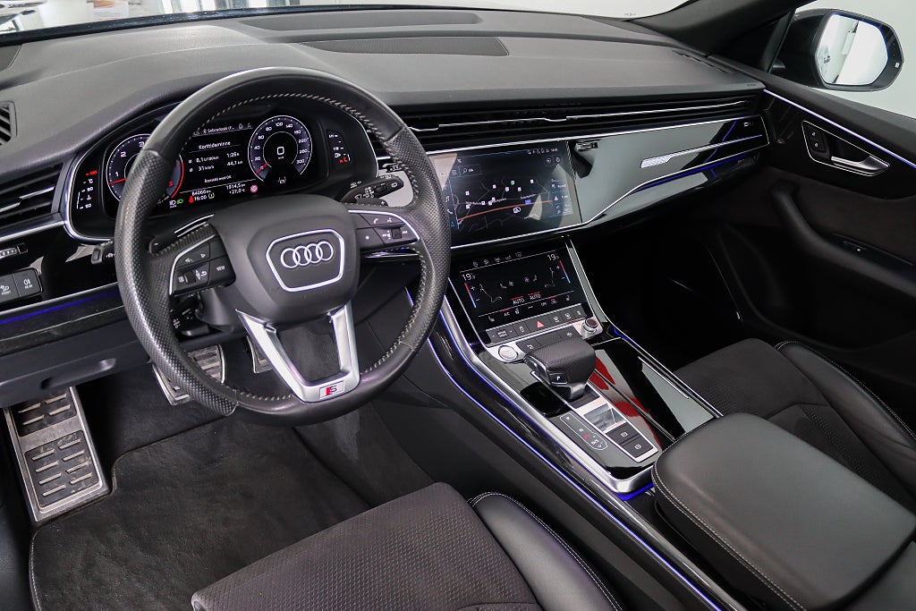 Audi Q8 50 TDI Quattro S Line B&O Panorama Matrix Värmare
