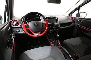 Halvkombi Renault Clio 13 av 25