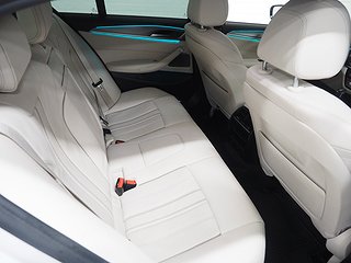 Sedan BMW 520 8 av 21