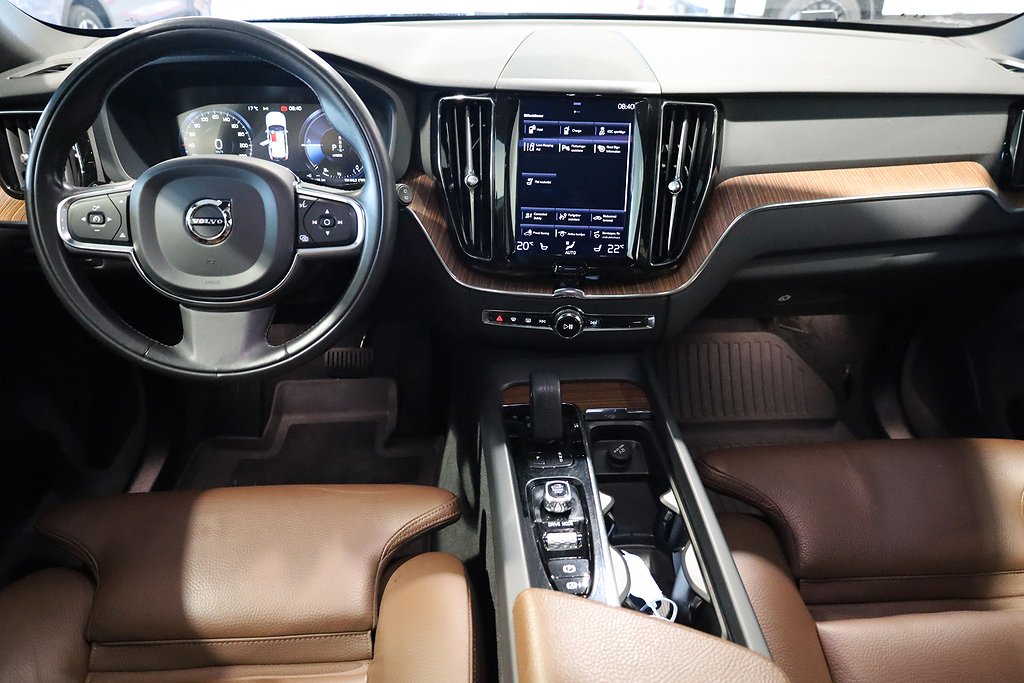 Volvo XC60 Recharge T6 Inscription Exp AWD Pano Skinn Drag 2021