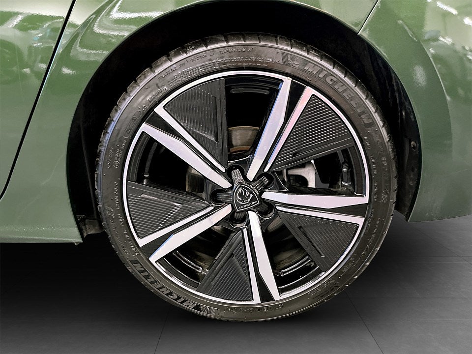 Bild på Peugeot 308 GT 5D 1.2 PT 130hk Aut - 360-KAMERA, CARPLAY