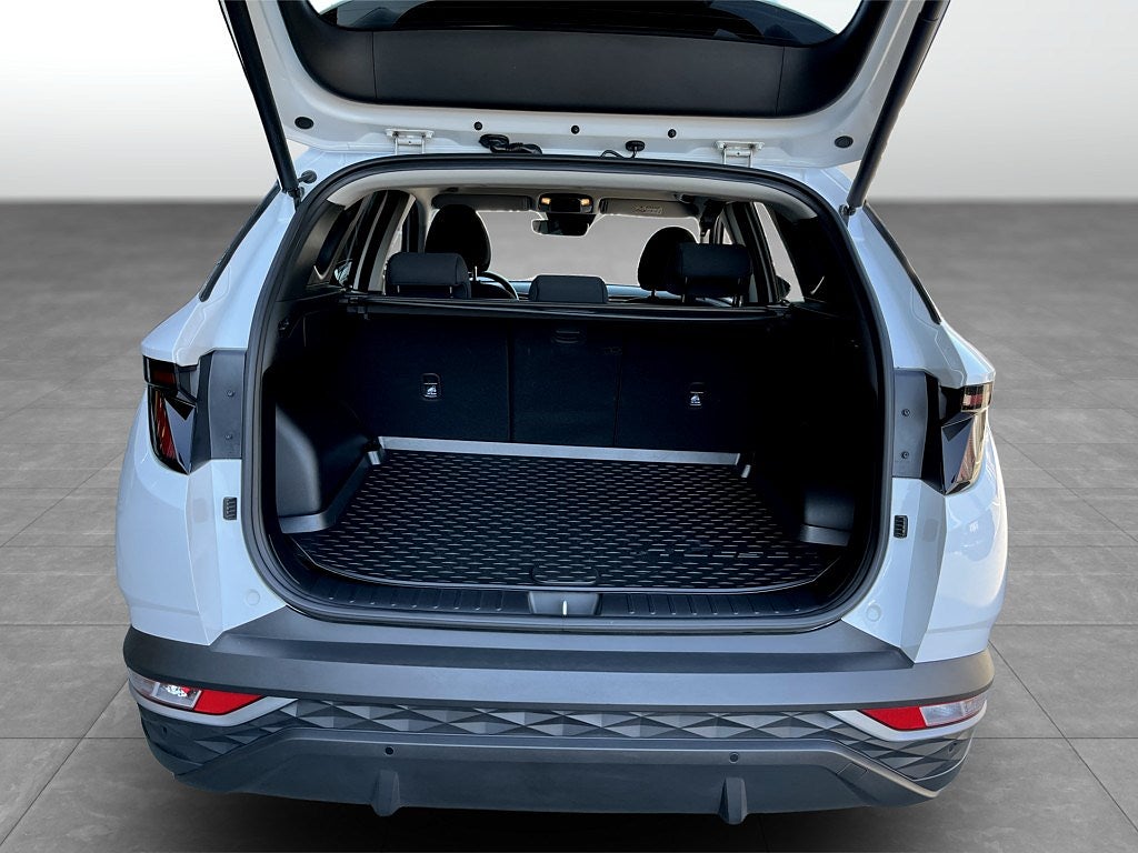 Bild på Hyundai Tucson Essential HEV 230hk Aut - B-KAMERA, CARPLAY