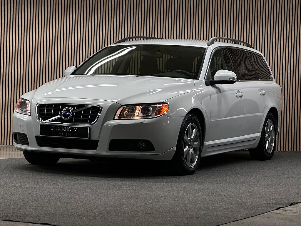 Volvo V70 D2/ MOMENTUM/*3200MIL*/ 1-ÄGARE/VÄRMARE/ NY SKICK! 