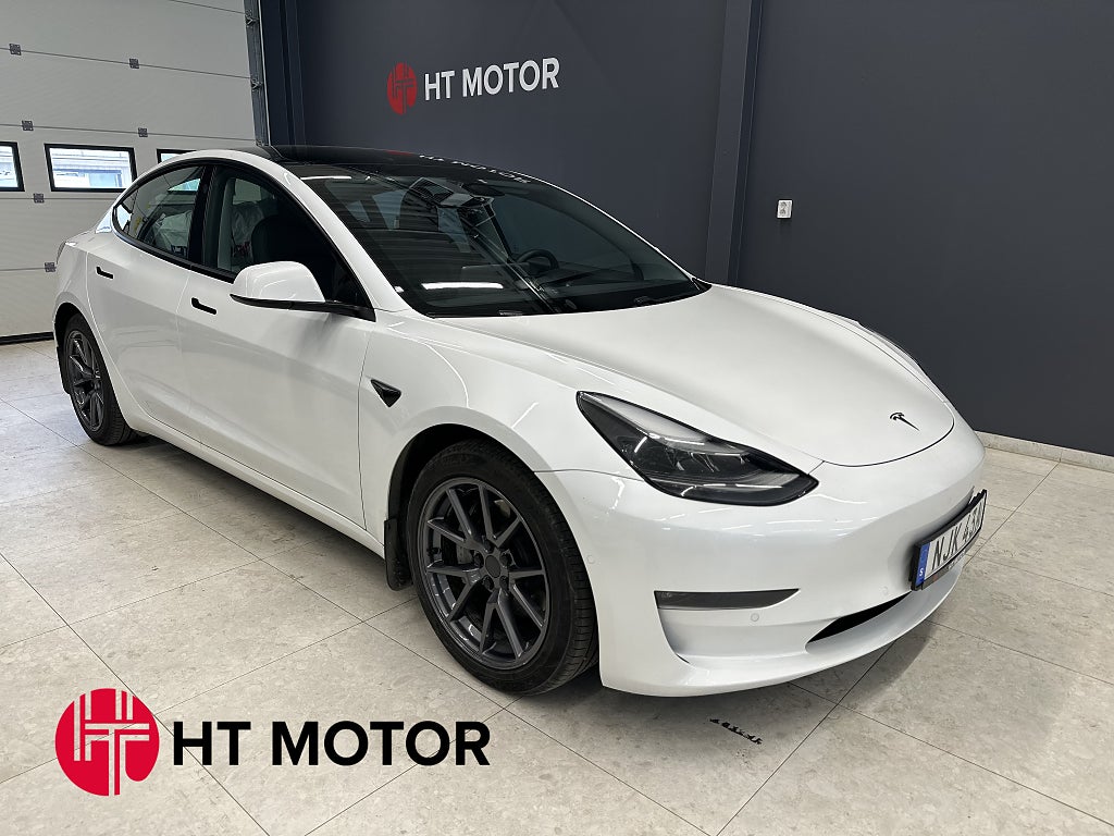 Tesla Model 3 Long Range AWD/Sv Såld//Panorama/Kamera