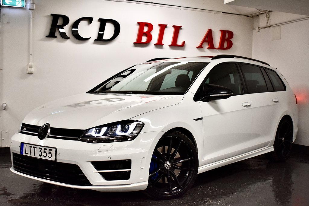 Volkswagen Golf R 2.0 4MOTION PANORAMA PDC 300 HK NYSERVAD 