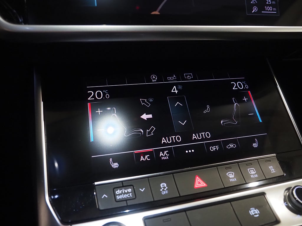 Audi A6 Avant 45 TFSI quattro TFSI MHEV 245hk Navi Värmare Drag