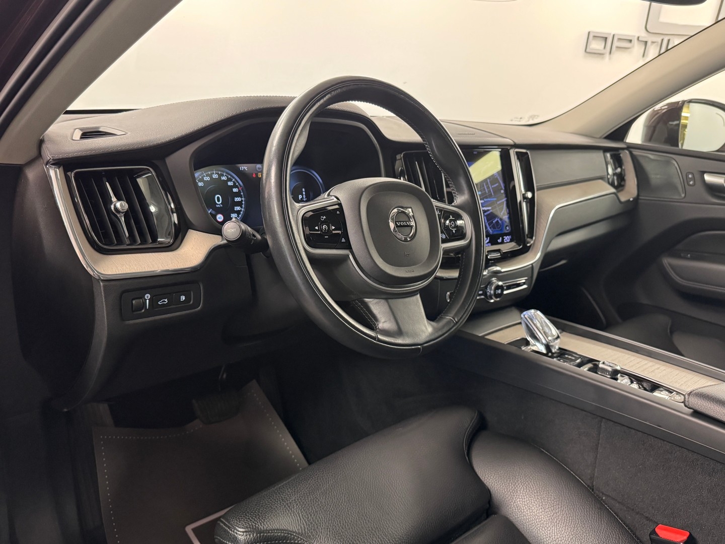 Volvo XC60 Recharge T6 AWD Pano 2021, bild 4/52