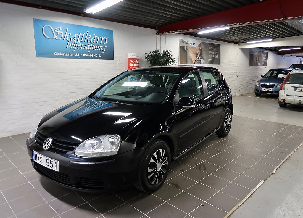 Volkswagen Golf 5-dörrar 1.4 FSI Trendline 10900 Mil Nyservad