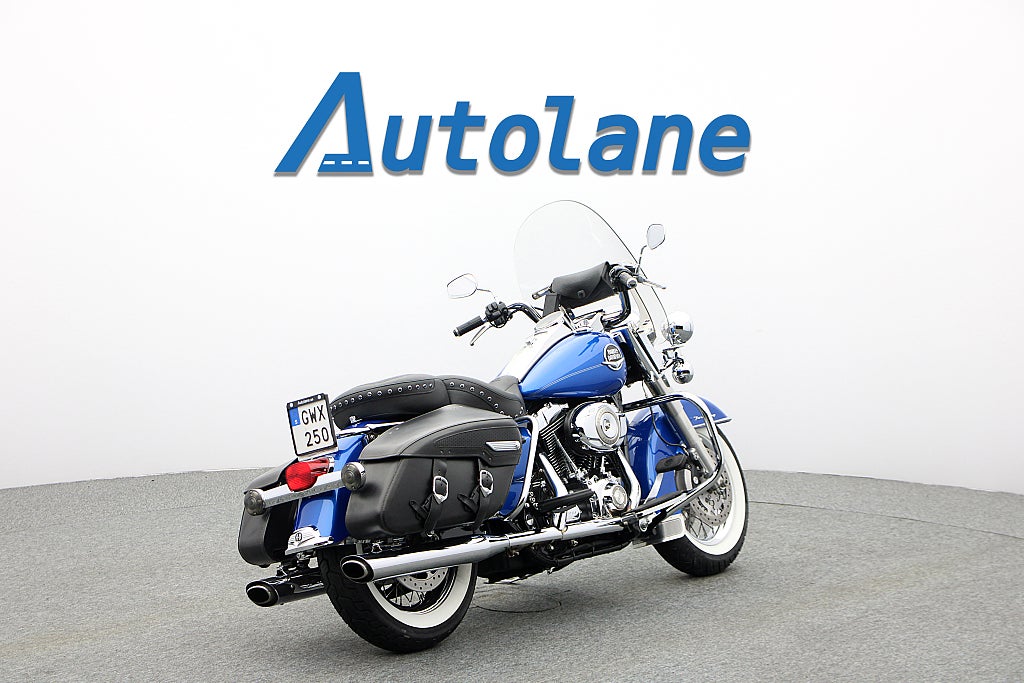 Harley-Davidson Road king Clasic * Vance & Hines sidoväskor motorbåge