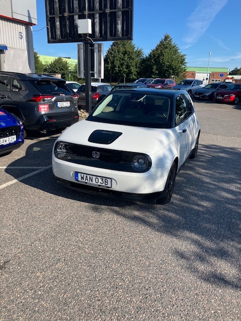 Honda e