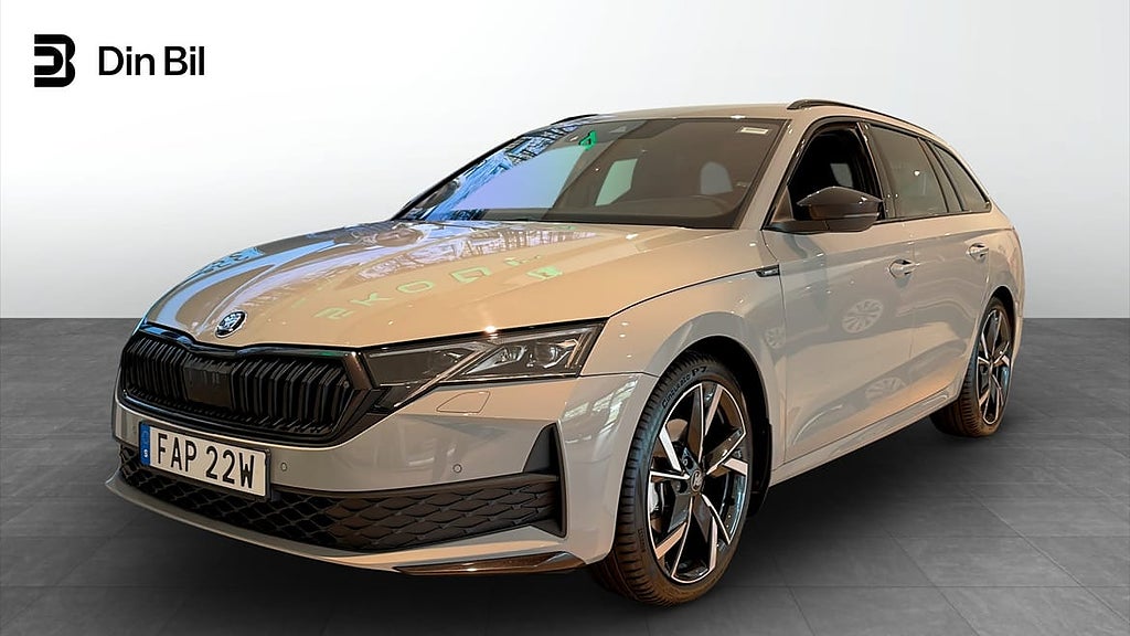 Skoda Octavia 2.0 TSI 204hk 4x4 *DEMO* Drag Värmare Kamera