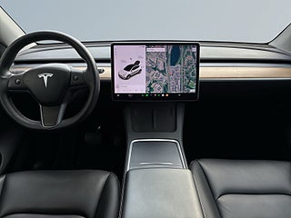 Tesla Model Y Long Range AWD Navi/Elstol/Pano/SoV-Däck/360/Rattvärm – bild 8