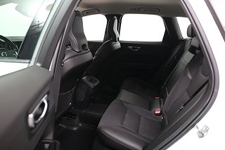 SUV Volvo XC60 17 av 18