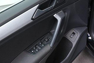 SUV Volkswagen Tiguan 11 av 18
