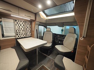Husbil-halvintegrerad Knaus VanWave 640 MEG Vansation 12 av 31