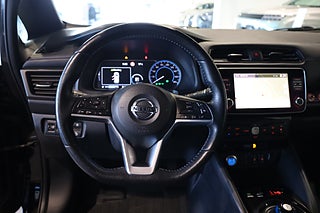 Halvkombi Nissan Leaf 17 av 27