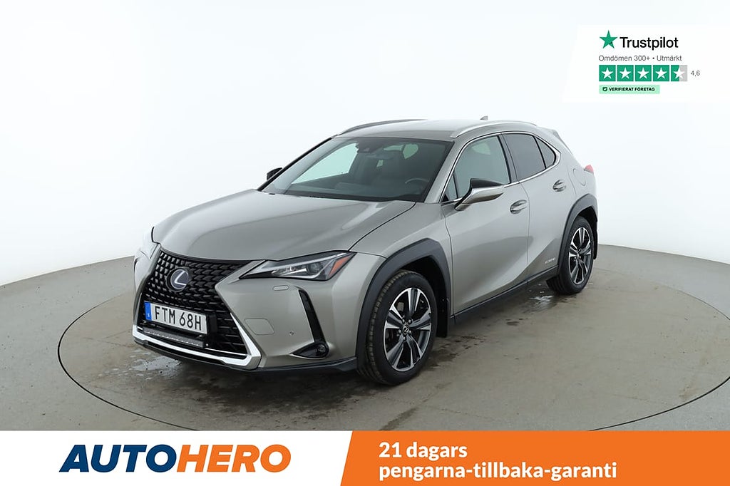 Lexus UX 250h CVT / Cockpit, Drag, LDP, ACC, Helljusassist