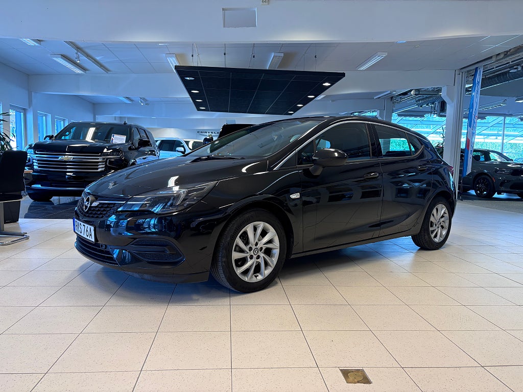 Opel Astra Elegance 145hk Aut V-hjul M-värmare *2,95% RÄNTA*
