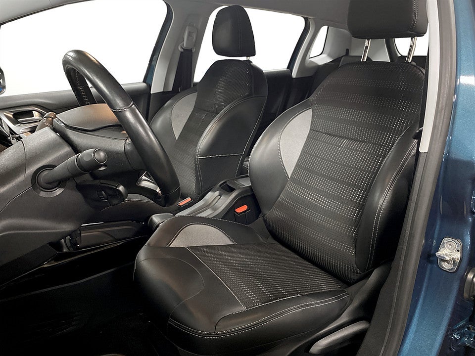 Bild på Peugeot 2008 Allure 1.2 PT 110hk Aut DRAG BAKSENSORER