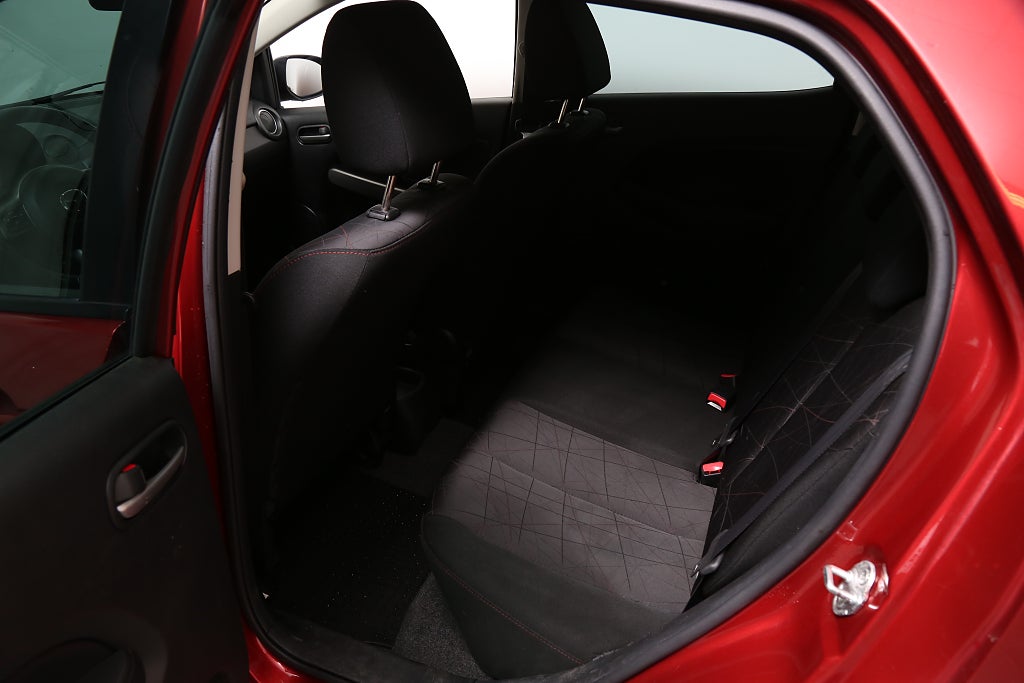 Mazda 2 1,3 84hk Spirit 5-dörrar P-sensor Motorv Nybesikt 2013