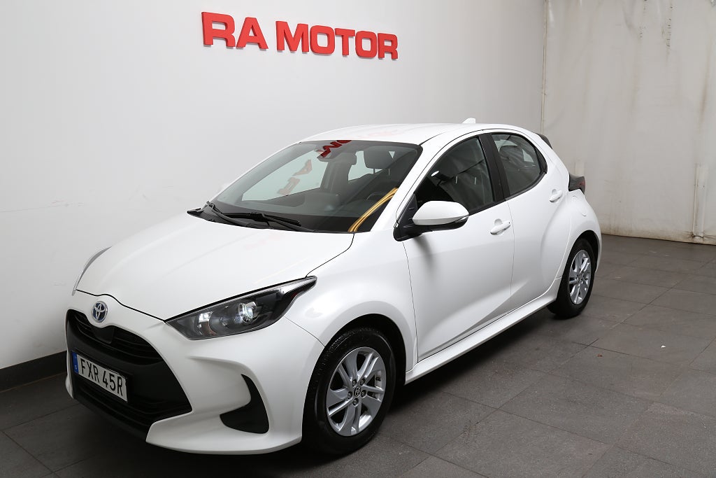 Toyota Yaris 1,5 VVT-i Hybrid CVT Active 5D Dragkrok 2020