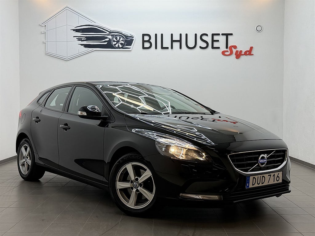 Volvo V40 T2 120hk Kinetic Värmare/2 Brukare/Nyservad