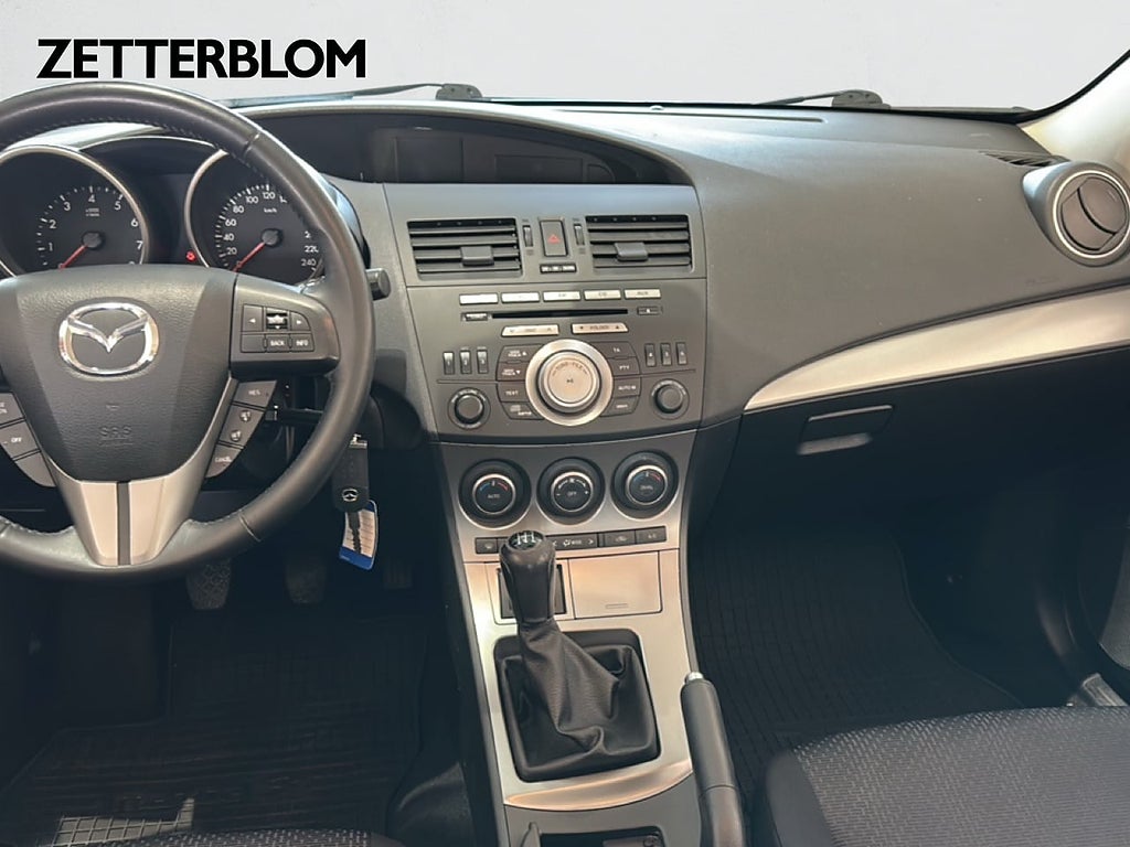 Halvkombi Mazda 3 10 av 21