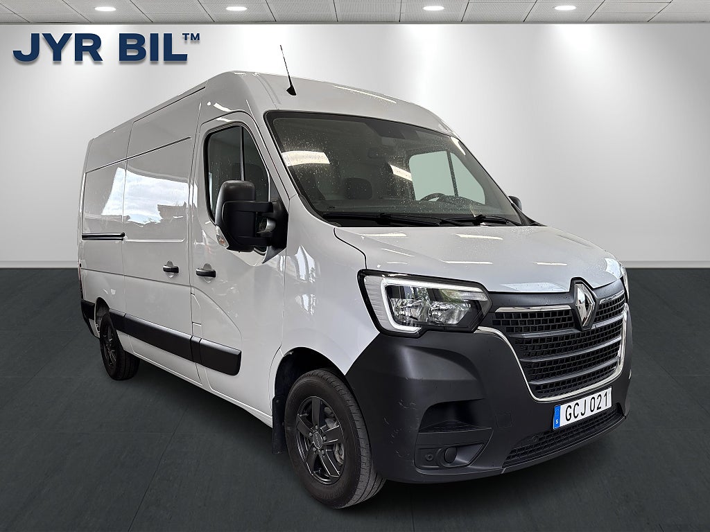 Renault master 3.5 T 2.3 dCi 135hk L2H2 / MOMS / B-kamera / Värmare 