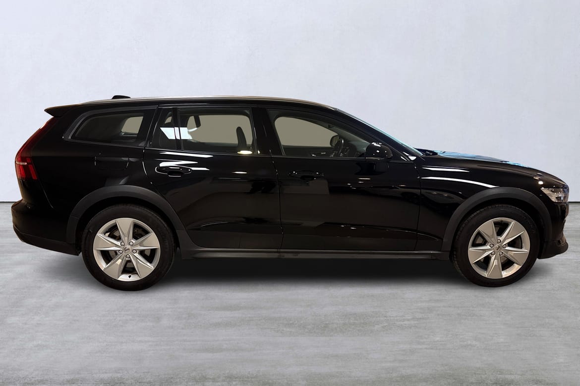 Volvo V60 Cross Country D4 AWD SE II 2019, kuva 3/10