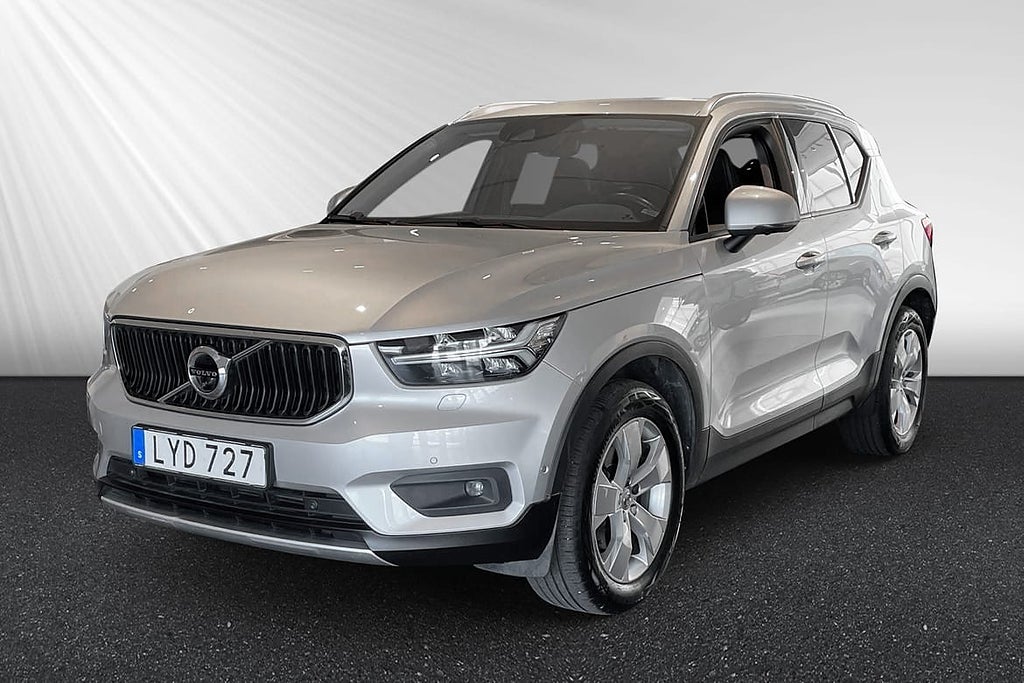 Volvo XC40 D4 AWD Momentum Intro Edition