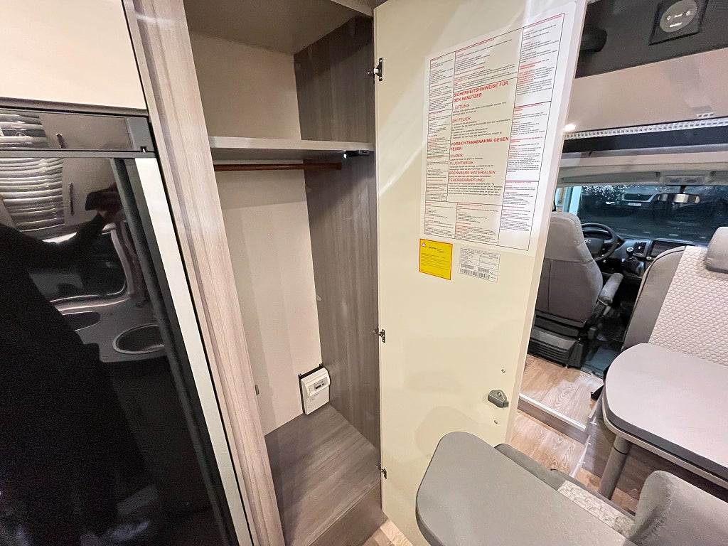 Hobby Optima on tour T65 / Taksäng / Våningssäng / 6bältad / - Hobby