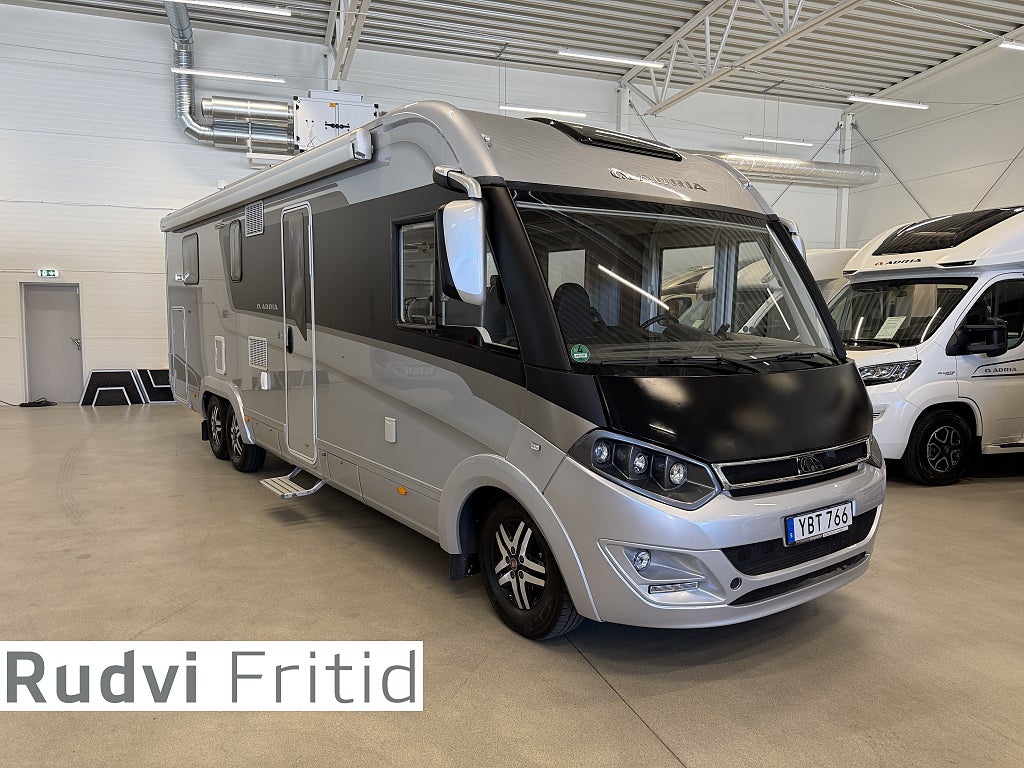 Adria Sonic Supreme 810 SC *Cinderella*Hydrauliska stödben*