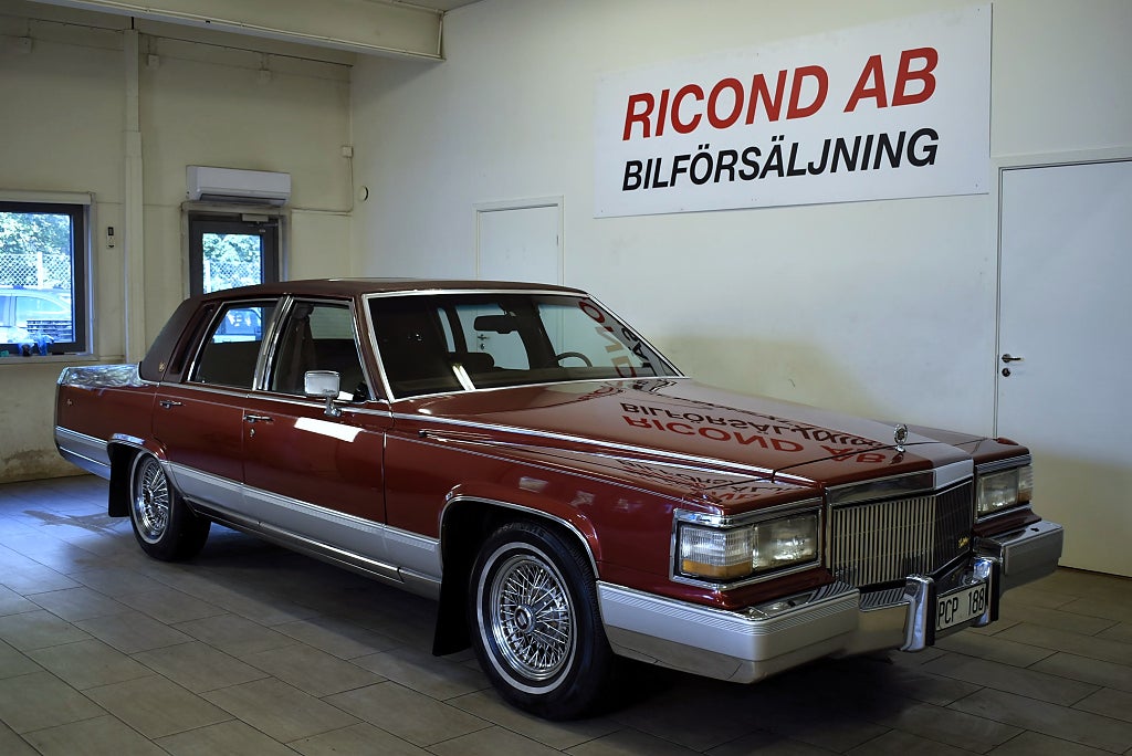 Cadillac Brougham 5.7 V8 SVENSKSÅLD FULLUTRUSTAD MKT FIN