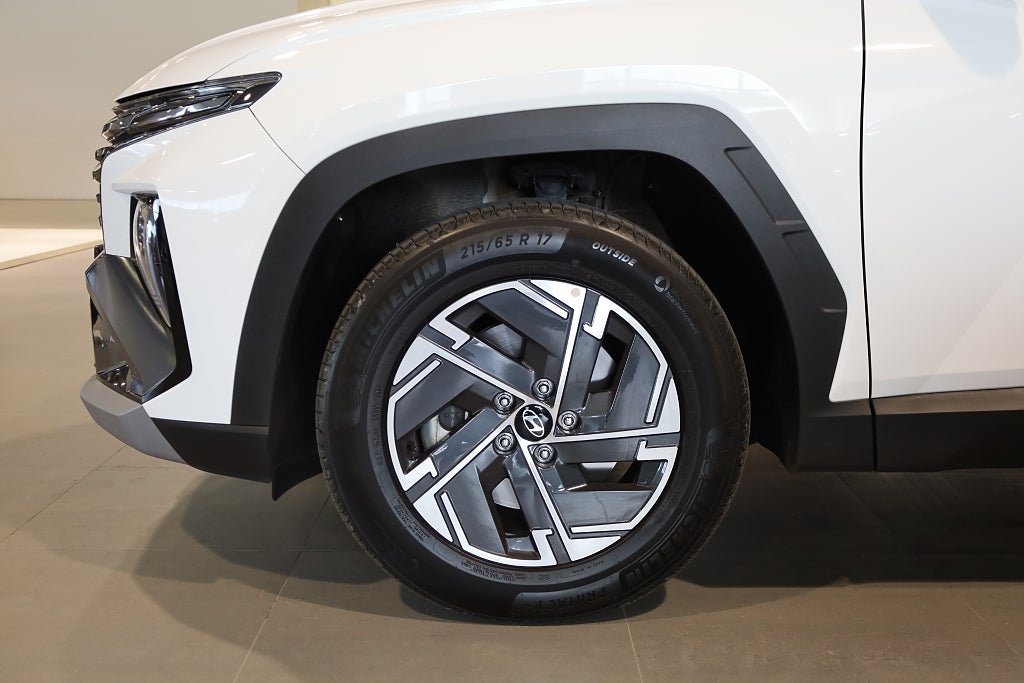 Hyundai Tucson 1.6 T-GDI 160hk MHEV Essential |Navi|Kamera|Keyless| 2025