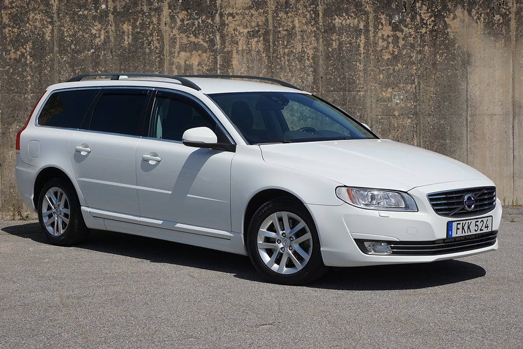 Volvo V70 D4 AWD Momentum 181hk|Drag|Värmare|Rattvärme|2-Brukare|