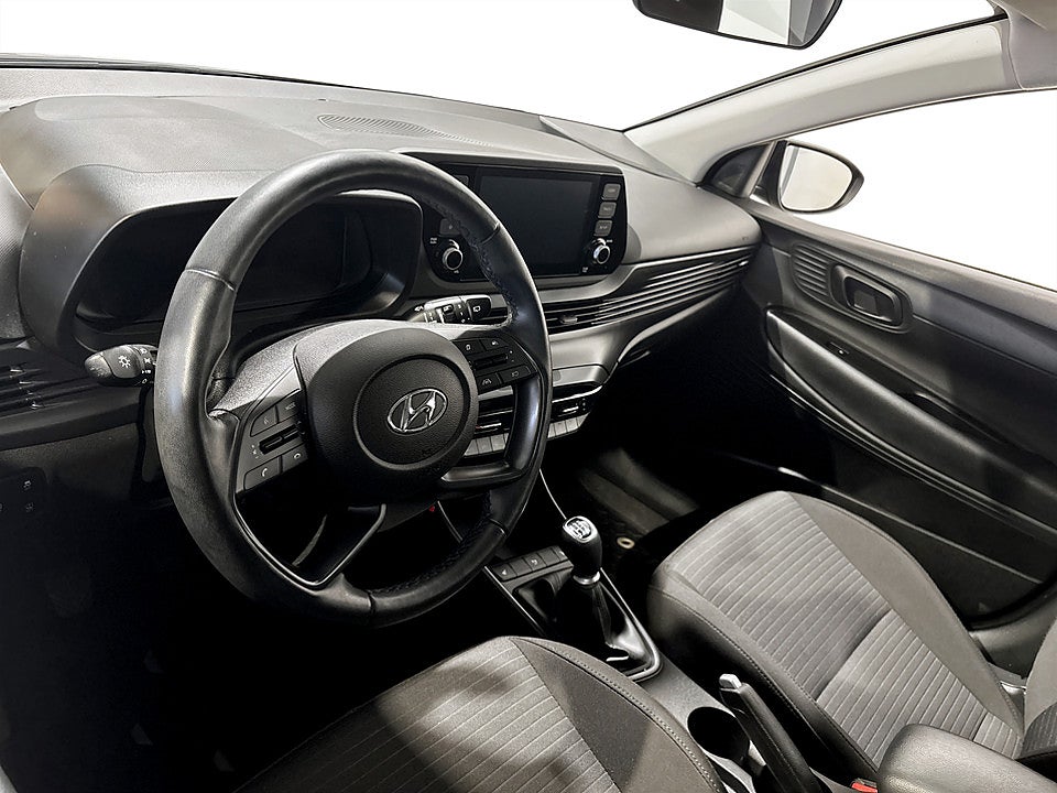 Bild på Hyundai i20 Essential 1.2 MPi 84hk P-SENSORER