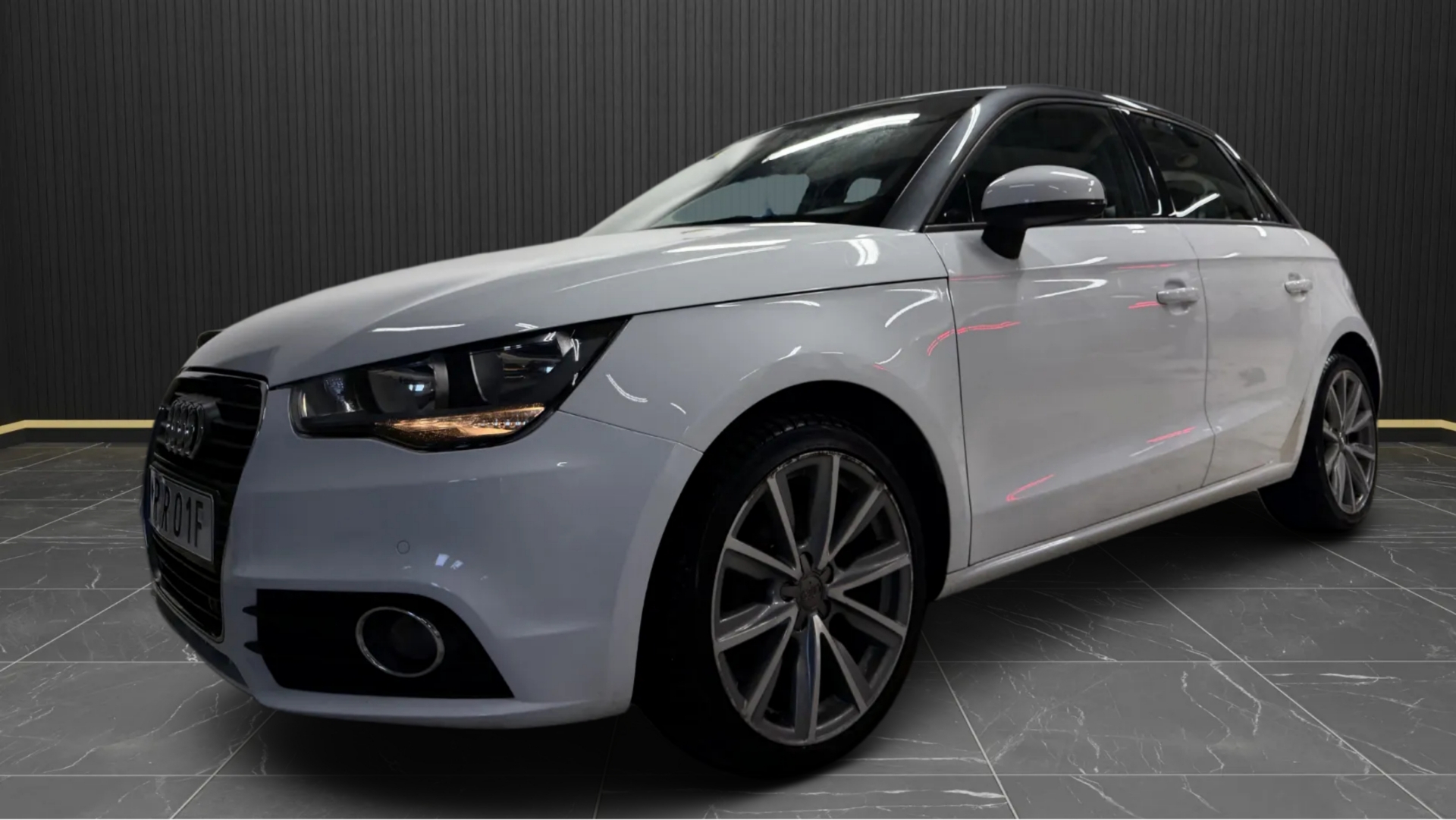 Audi A1 Sportback 1.2 TFSI Manuell 2013, bild 2/38