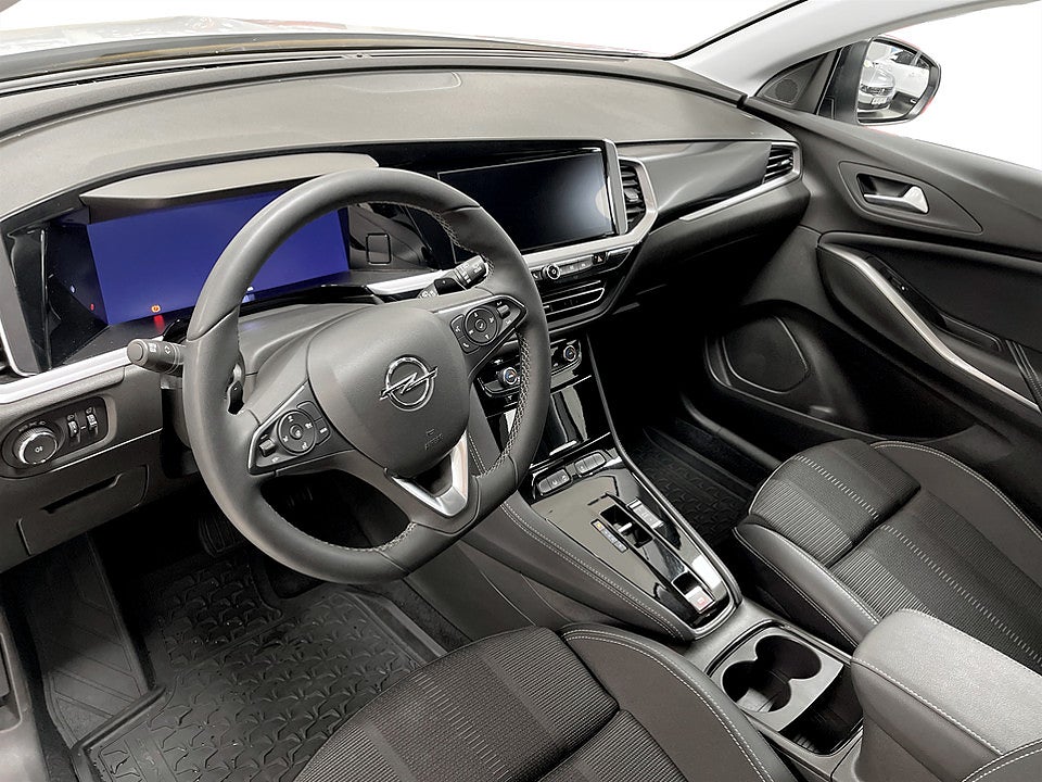 Bild på Opel Grandland GS 1.2 PT 130hk Aut B-KAMERA NAVI