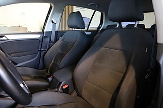 Halvkombi Volkswagen Golf 15 av 26