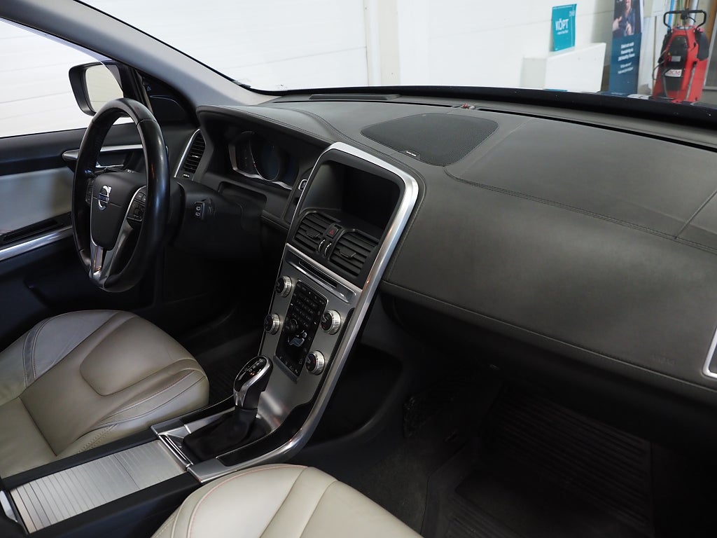 Volvo XC60 D5 AWD Geartronic Ocean Race Business Skinn Pano 2015