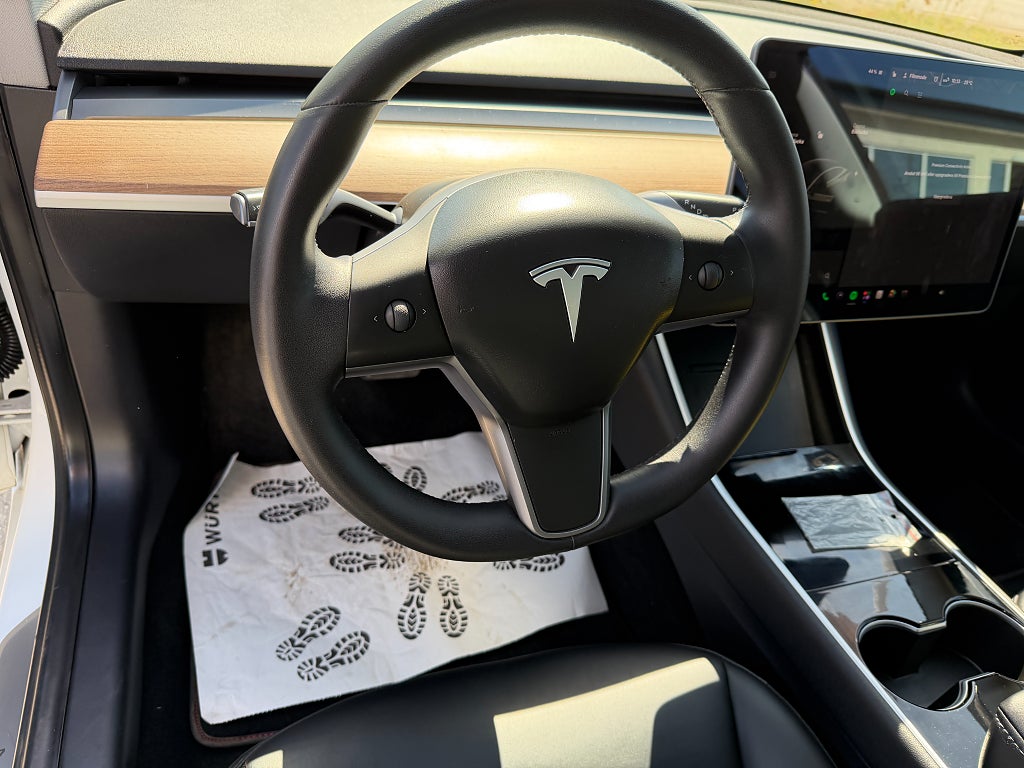 Tesla Model 3 Standard Range Plus 258hk