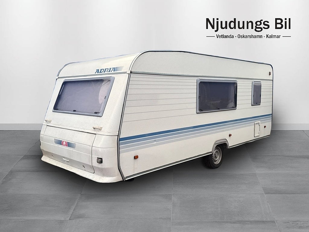 Adria A 542 PK Barnkammare  från 1285:- / månad
