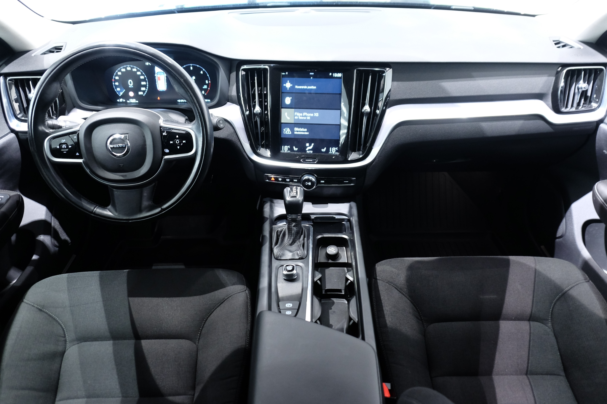 Volvo V60 2019, photo 6/43