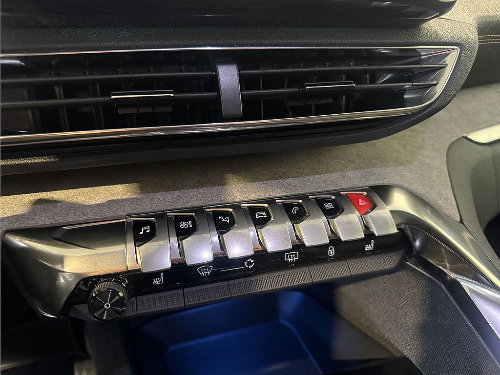 Bild på Peugeot 5008 GT 1.2 PT 130hk Aut - 7-SITS, B-KAMERA, CARPLAY