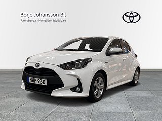 Toyota Yaris 1.5 Hybrid Active komfortpaket Vinterhjul