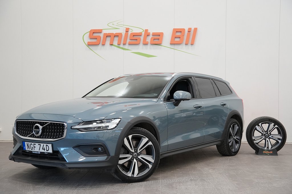 Volvo V60 Cross Country B5 AWD PRO B&W PANO HuD MAX-UTR 250hk