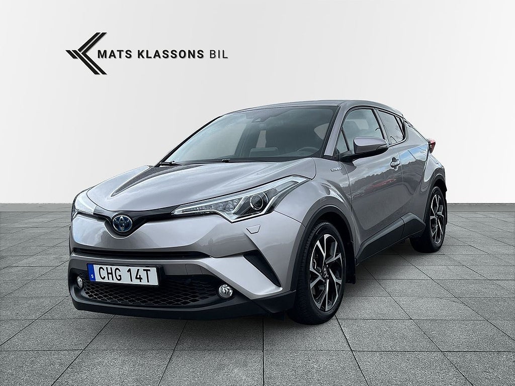 Toyota C-HR 1.8 Hybrid X-Edition Skinn, JBL, Drag